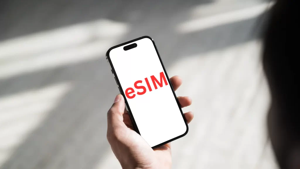 eSIM Vulnerabilities by SIM Swappers